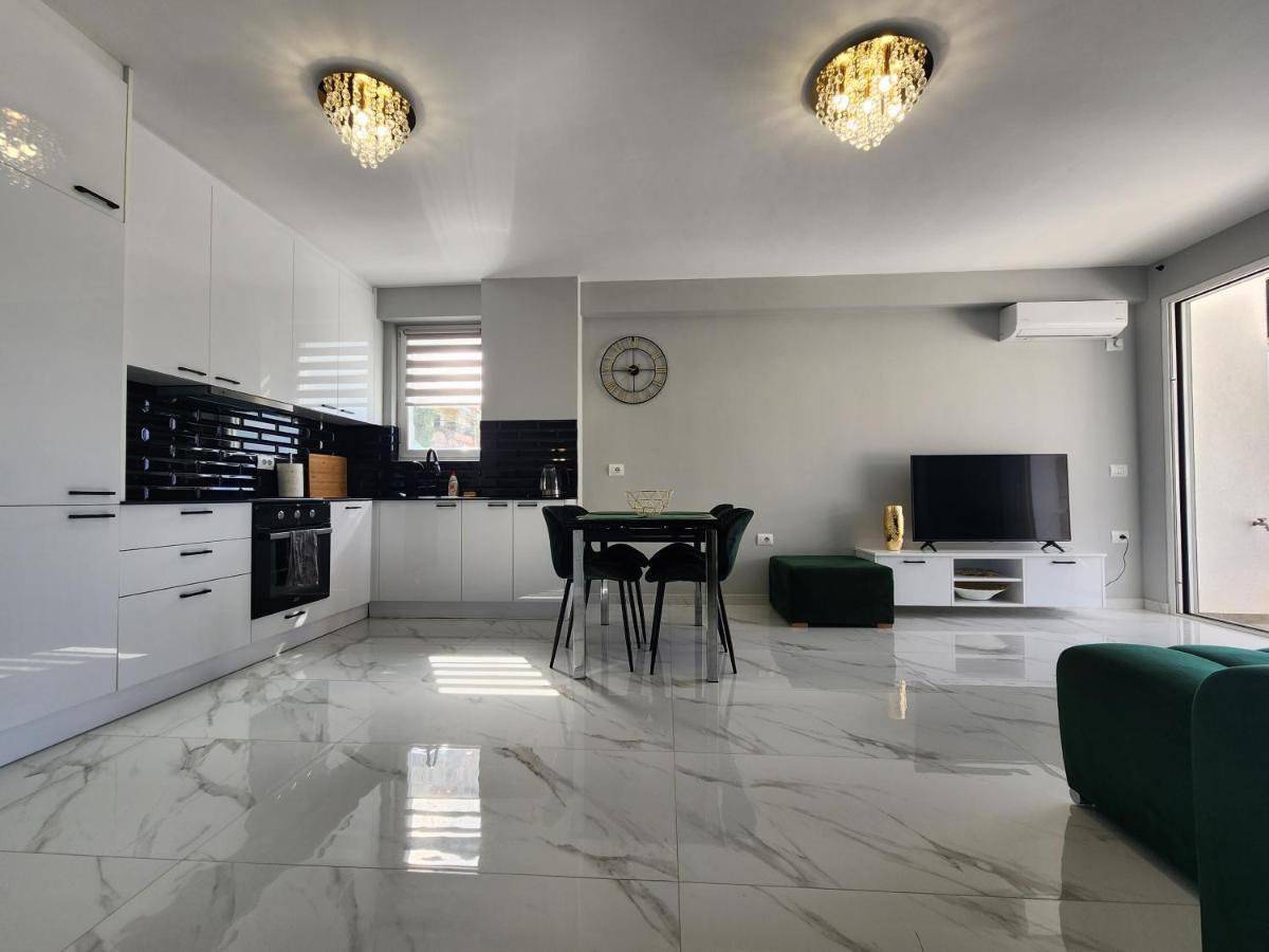 Amazing Sea View Apartment Sarande Exterior photo